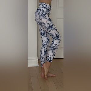 Blue and White Patterned Leggings